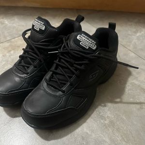 Skechers shoes size 8